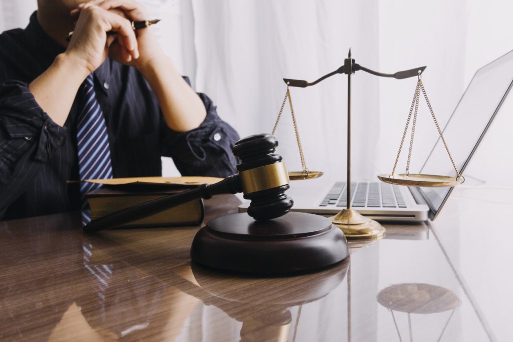 WHEN TO HIRE AN EMINENT DOMAIN LAWYER FOR LAND DISPUTES